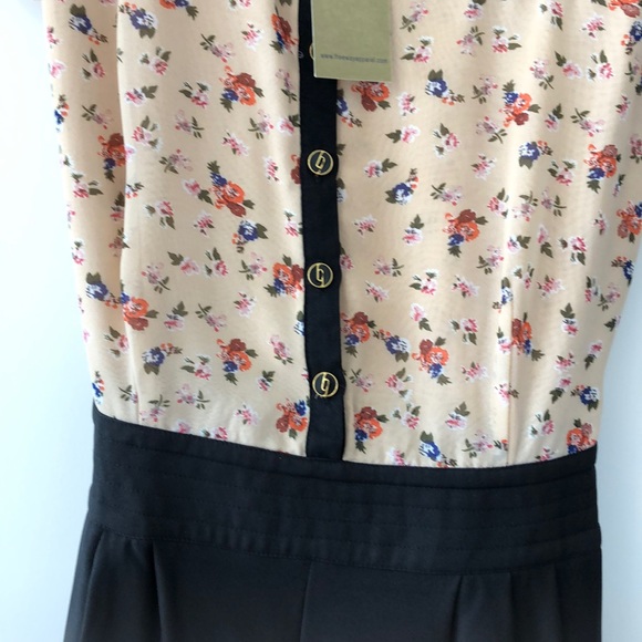 Super cute romper! - Picture 4 of 4